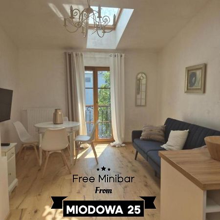 Aparthotel Miodowa 25 Krakau Buitenkant foto
