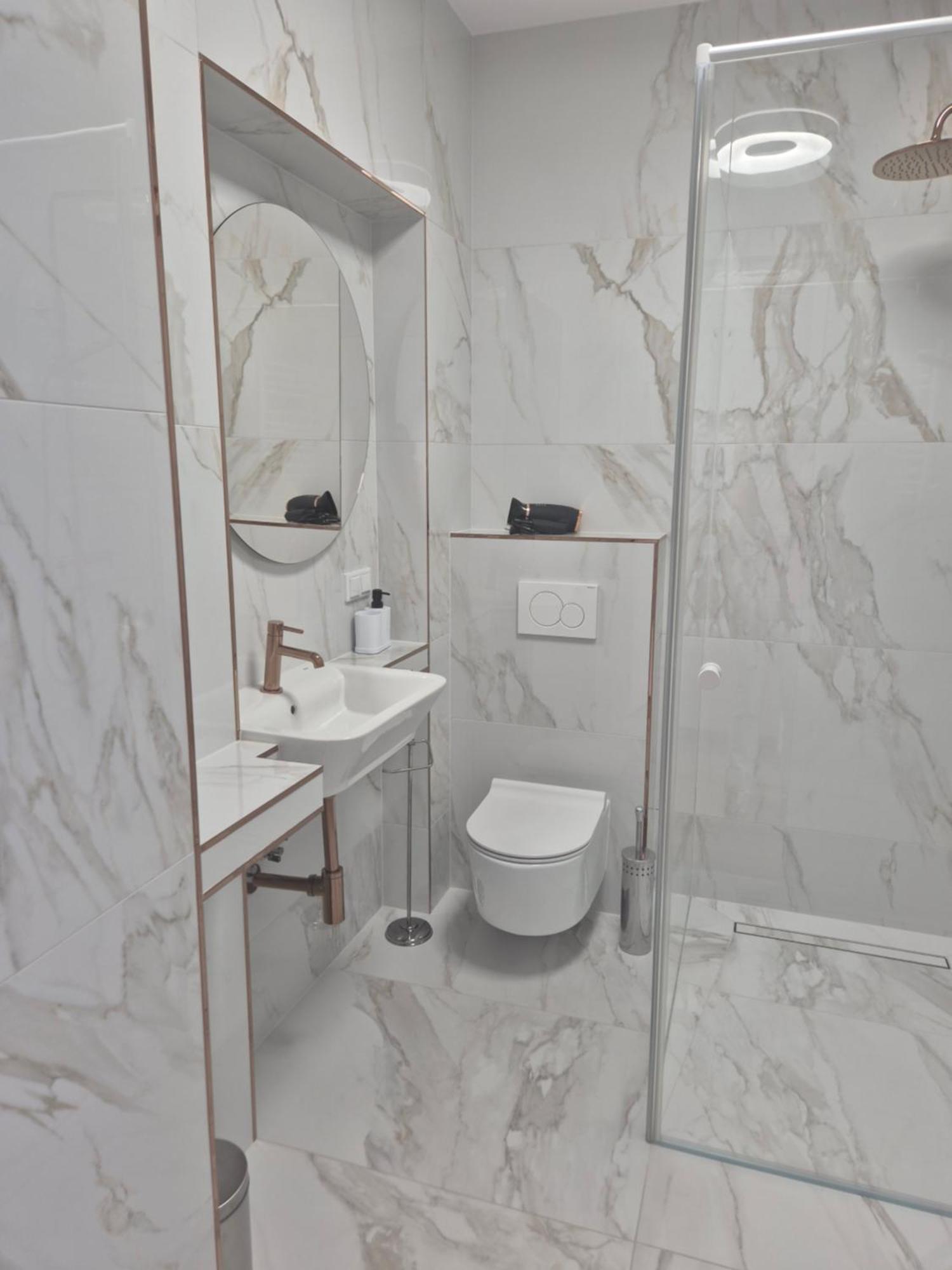 Aparthotel Miodowa 25 Krakau Buitenkant foto